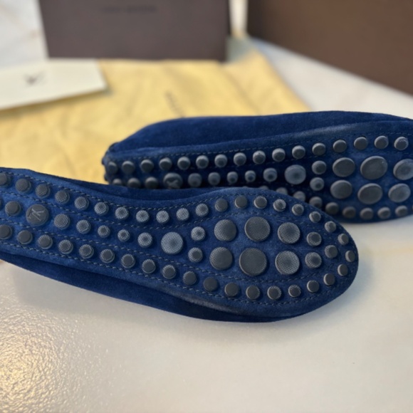 Louis Vuitton Navy Blue Ballerina Shoes - Picture 4 of 9